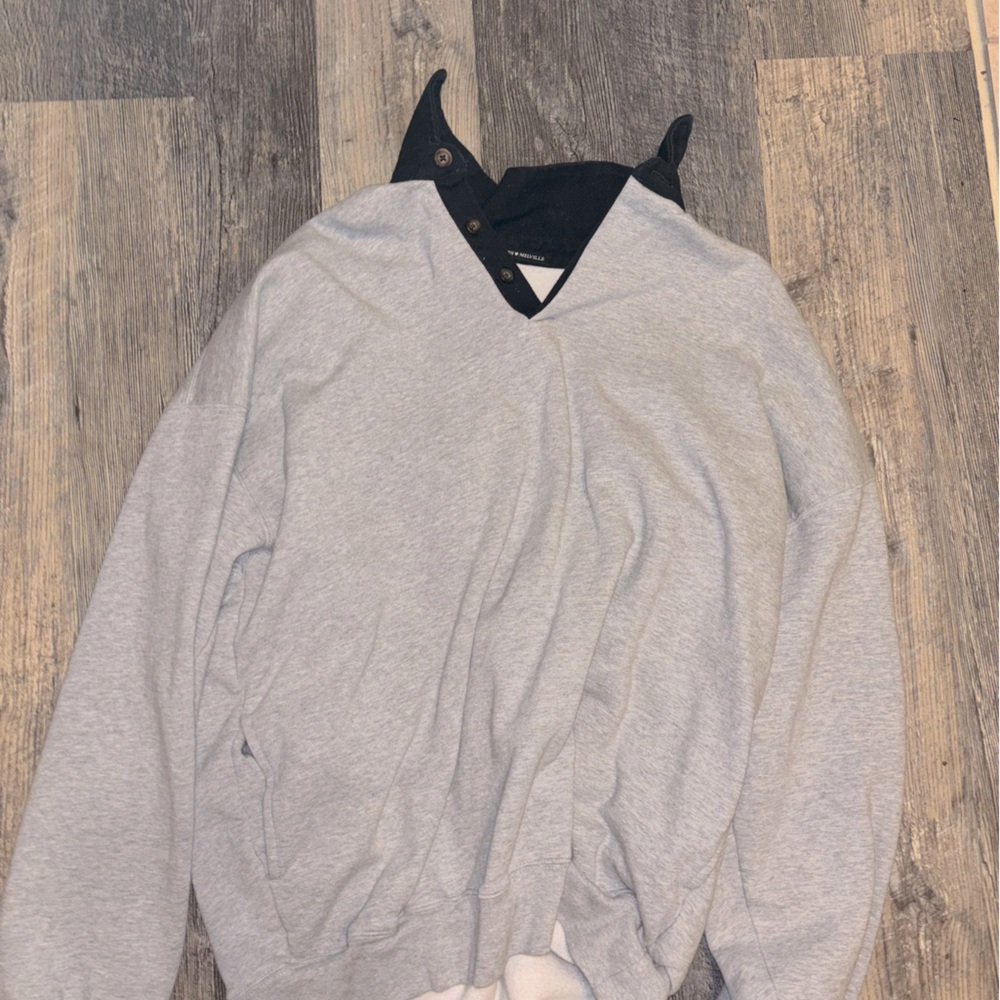 brandy melville collared crewneck